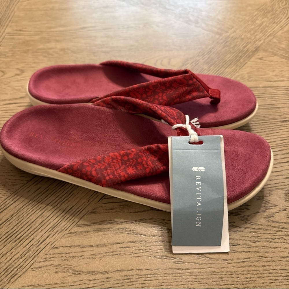 REVITALIGN Women's Comfort Flip-Flop Size 11B
